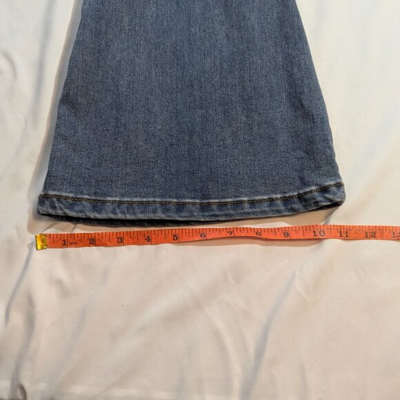 NWT Free People Size 25 Pull On Flare Legged Jeans - Picture 3 of 15